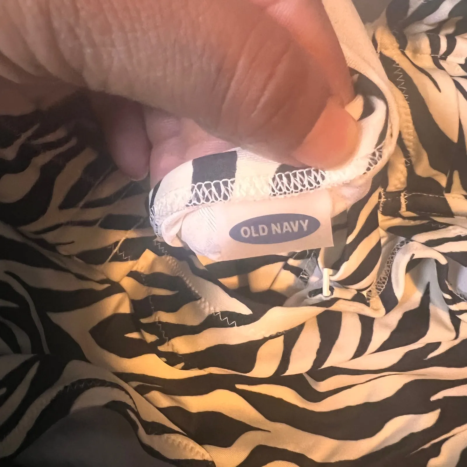 Old Navy 4X Plus Size Zebra‎ Print One Piece Swimsuit - Image 4