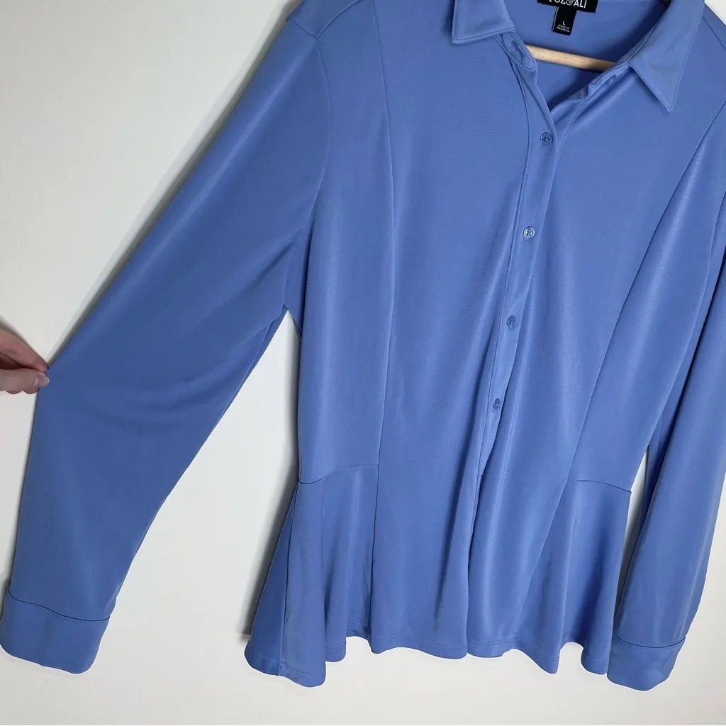 Roz & Ali | Blue Peplum Button-Up Top | Large - Image 4