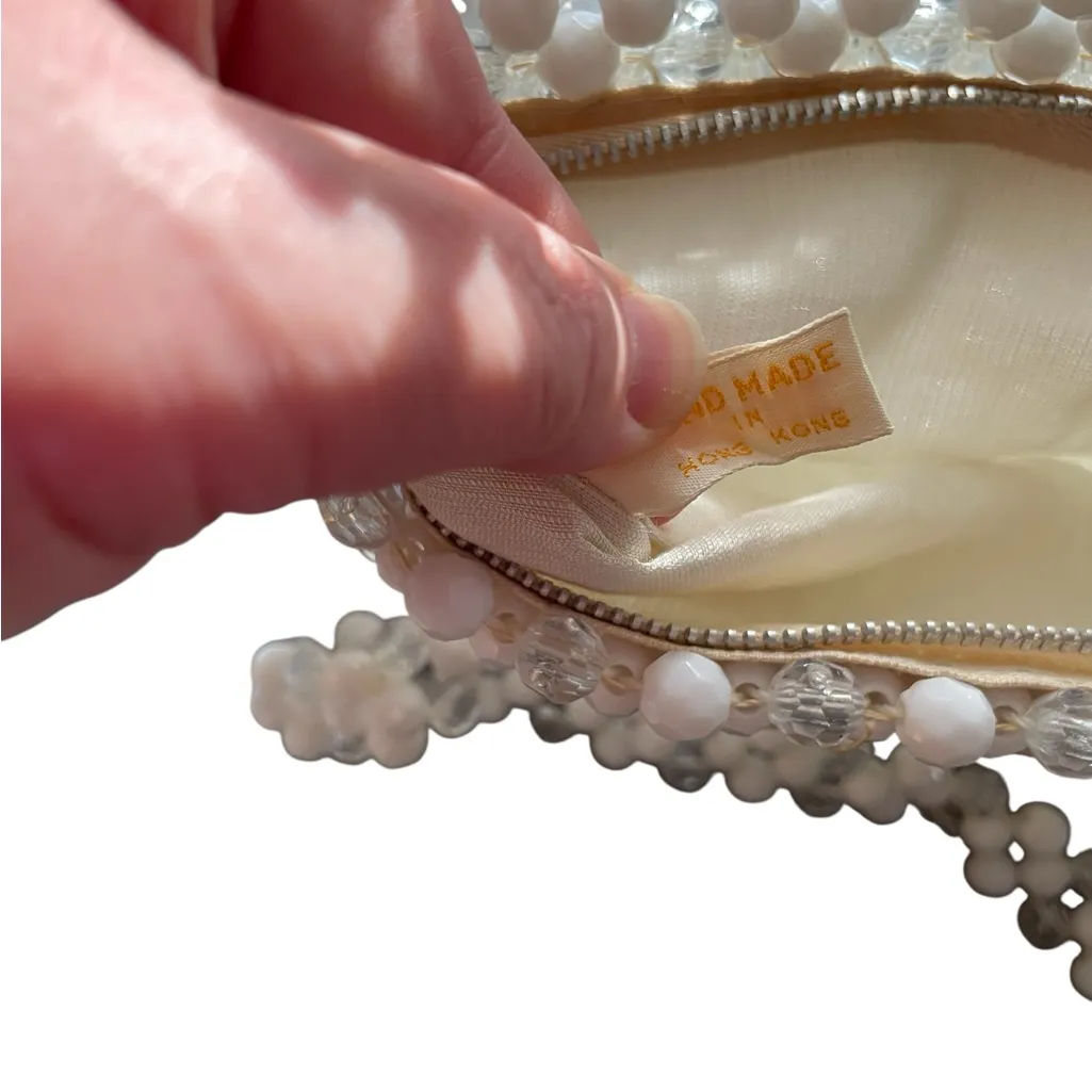 Vintage 1960s white/clear beaded woven satchel handbag boho mod retro handmade White - Image 5