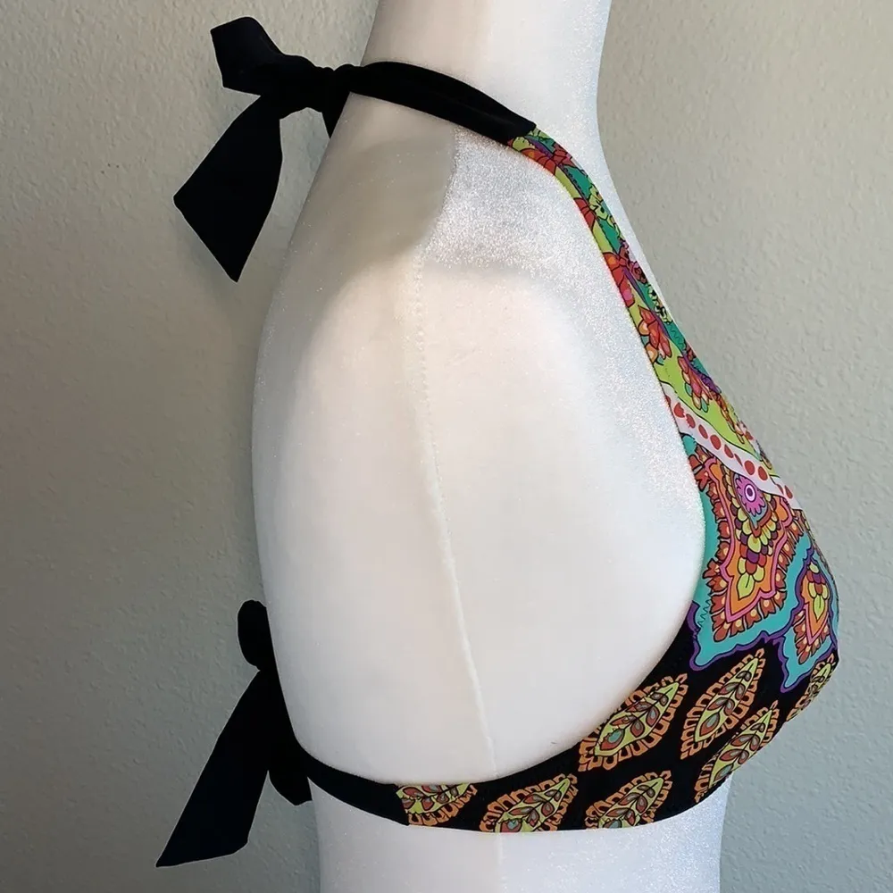 Trina Turk Medallion Buckle Bikini Tie On Top (TOP ONLY) Size Small - Image 8