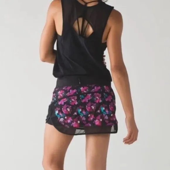 Lululemon Mini Midnight Bloom Black Deep Fuschia Print Hotty Hot II Mesh Skirt 2 - Image 2