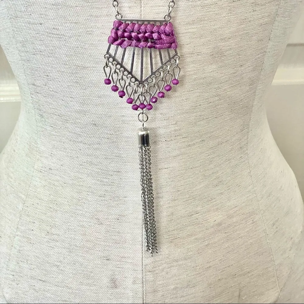 Long silver and pink bead pendant necklace - Image 3
