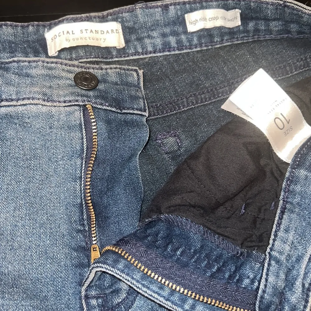 Social Standard By‎ Sanctuary High-Rise Crop Jeans | Size 10 | - Image 3