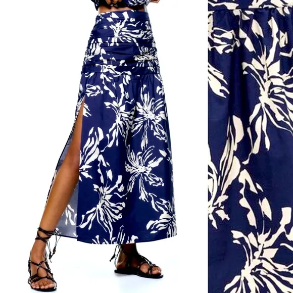 NWT ZARA Floral Tropical Printed Midi Skirt Sz Small Pleated Side Slit - Image 2
