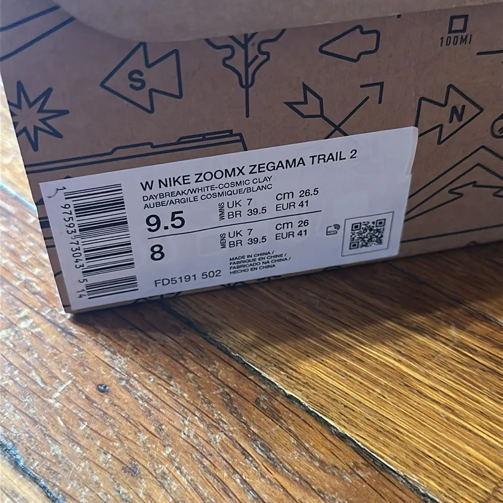 Nike ZoomX Zegama Trail 2, Daybreak/White-Cosmic Clay, Sz 9.5 - Image 2