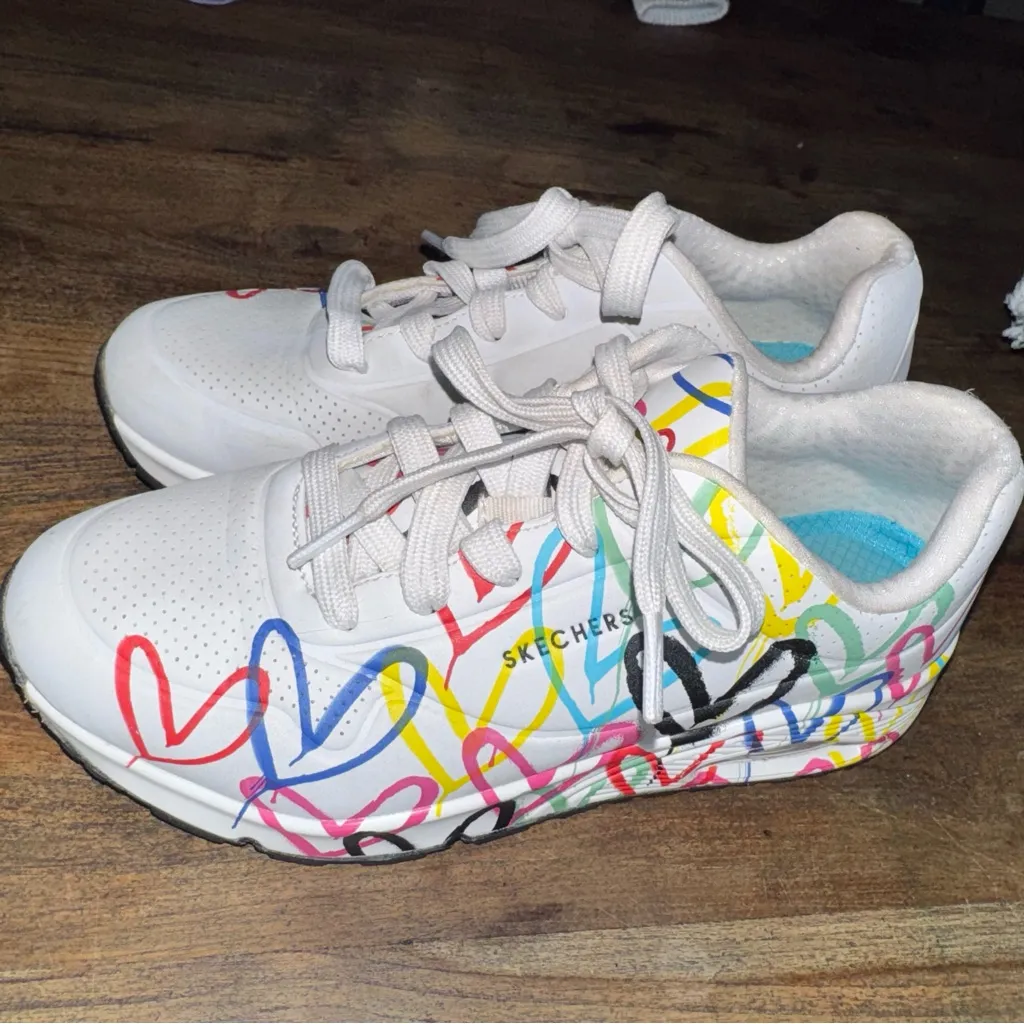 Sketchers x JGoldcrown Uno - Spread the Love Women’s Heart White Sneakers 6.5 - Image 5