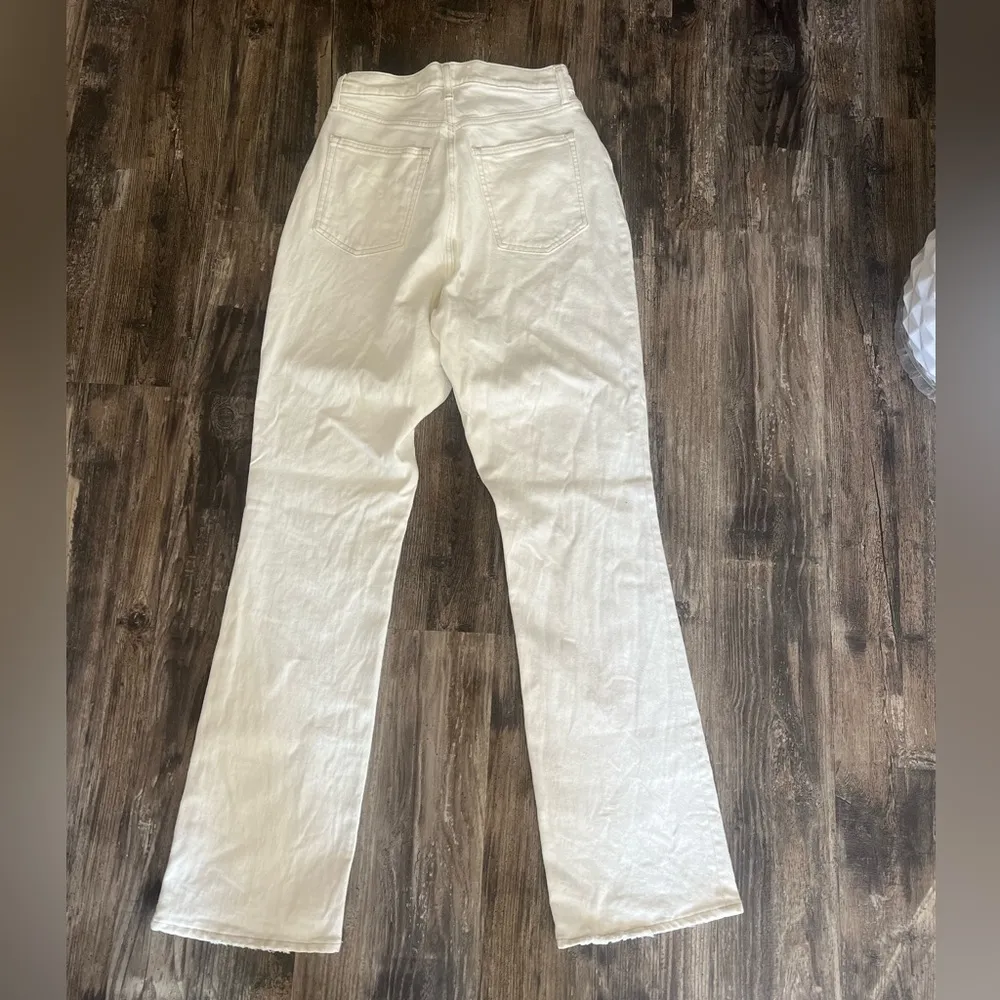 Abercombie and Fitch Curve Love White Jeans - Image 6