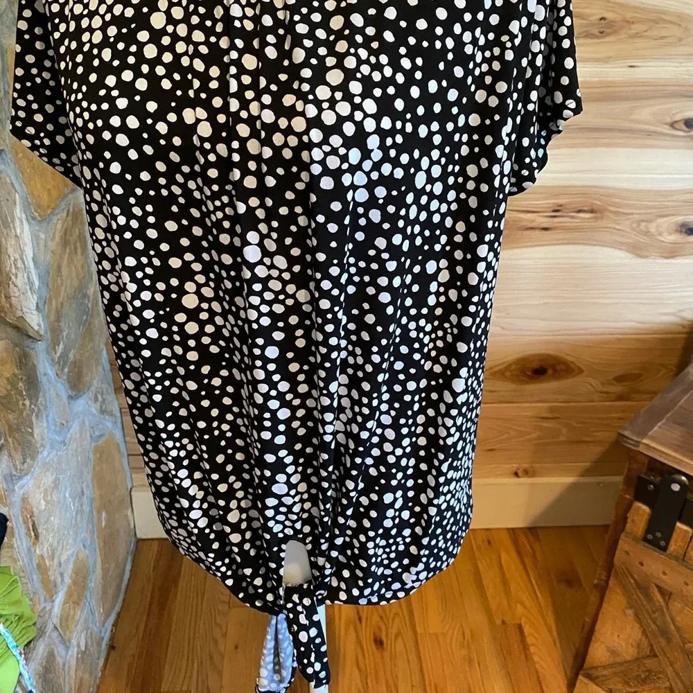 Rafaella‎ black polka dot shirt size medium - Image 3