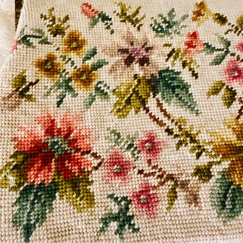 Vintage Beaded Needlepoint Handbag Gold - Image 11