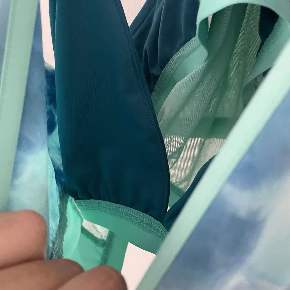 Free People Movement Size L Blue Green 2 In 1 Built In Bra Workout Top - Image 2