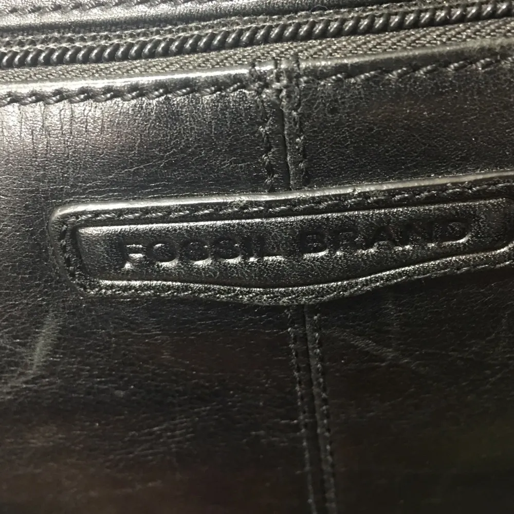 Fossil Brand black leather large satchel book bag - Image 5