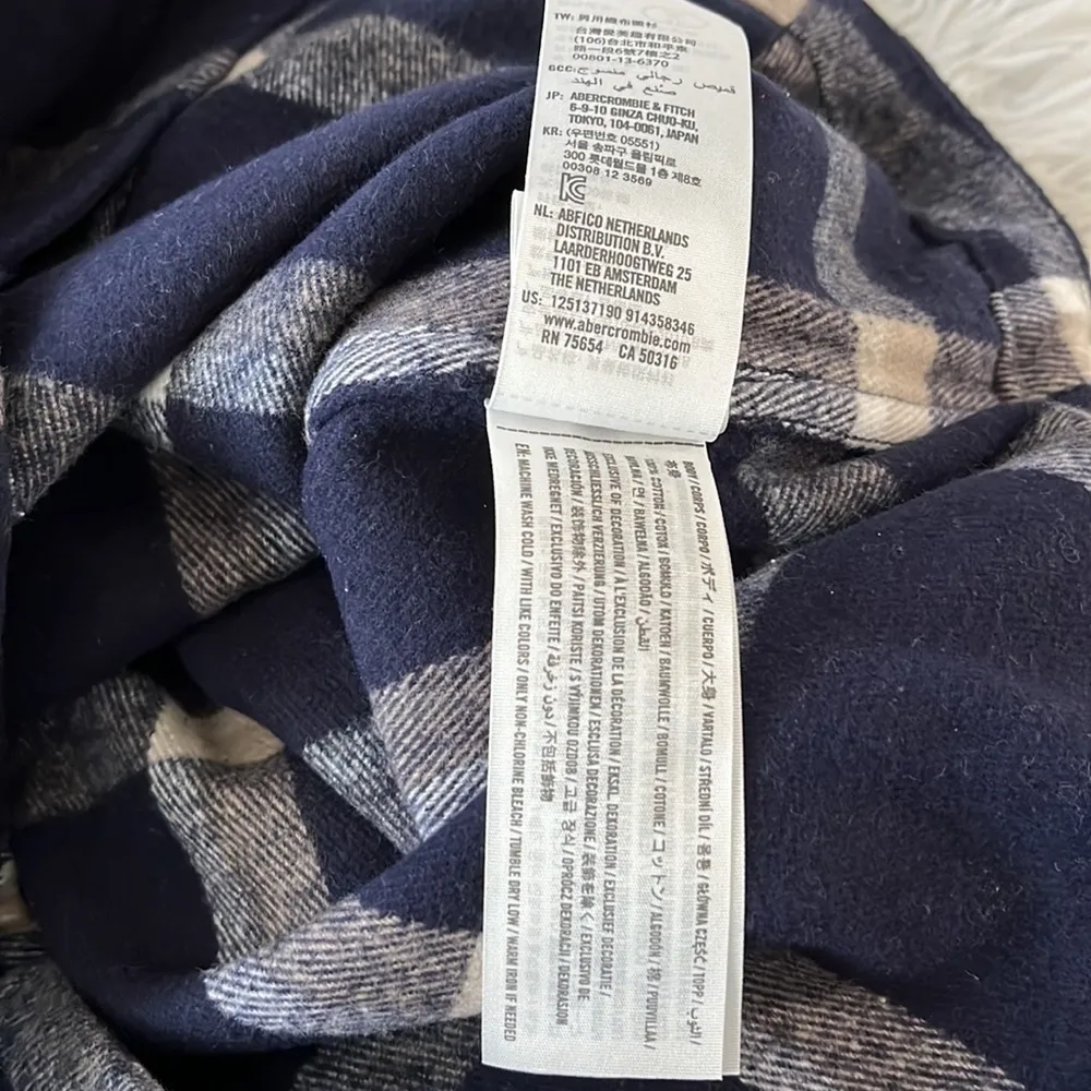 Abercrombie & Fitch Women’s plaid Flannel boyfriend button down Shirt size XS - Image 9