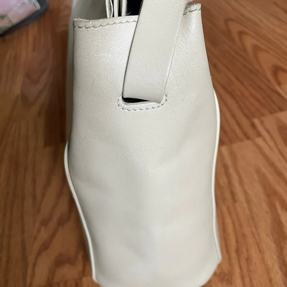 Everlane Form Bag Cream Leather Crossbody - Image 5