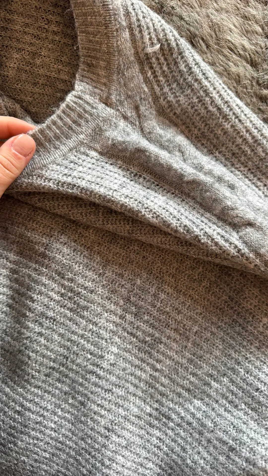 Cropped Sweater - Image 5