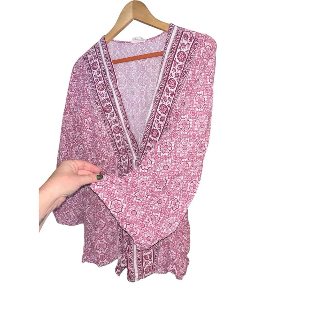 Altar’d State Boho Long Sleeve Romper Pink White Floral Women’s Size Large - Image 5