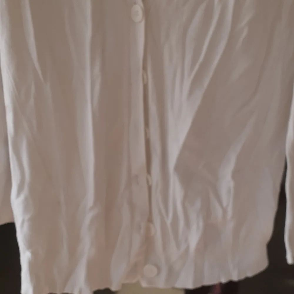 Express Cardigan SIZE M - Image 3