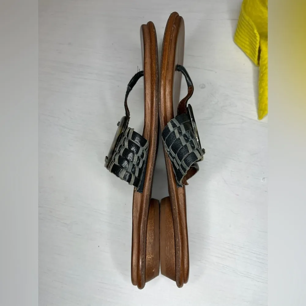 Naya Leather and Mother of Pearl Slide Sandals Size 7.5 - Image 5