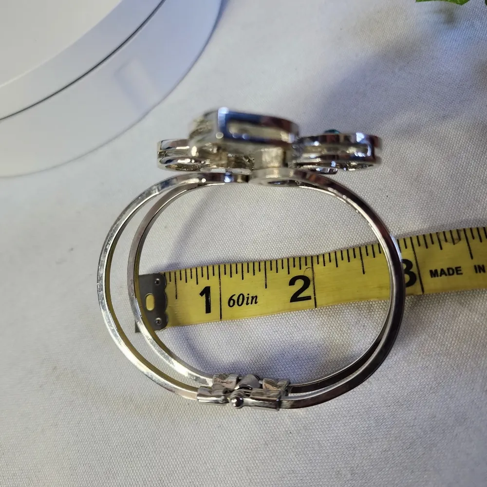 Silver Fleur de Lis Clamper Hinge Bracelet Blue - Image 7