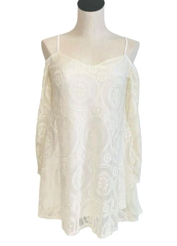 Love, Fire Women's Lace Cold Shoulder Ivory Dress New - Image 2