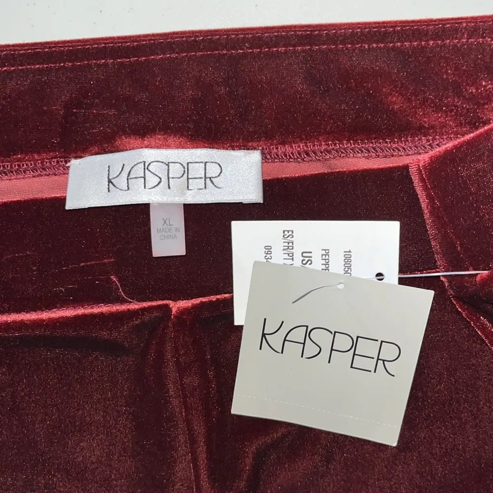 Kasper NWT Size XL Pepperberry Red Elastic Waist Wide Leg Pull On Velvet Pants - Image 3