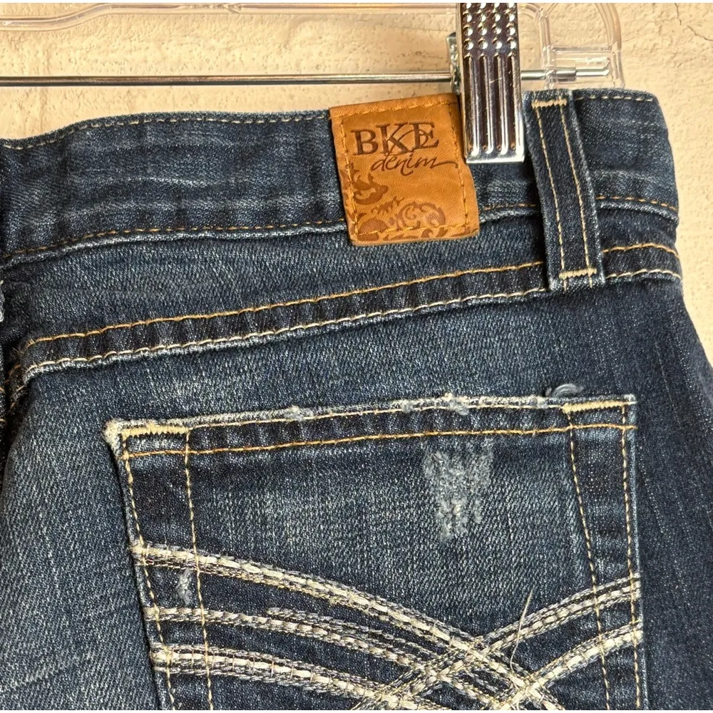 BKE Woman’s Casual Denim Dark Wash Summer Outdoors Boho Chic Shorts Size 28 - Image 3