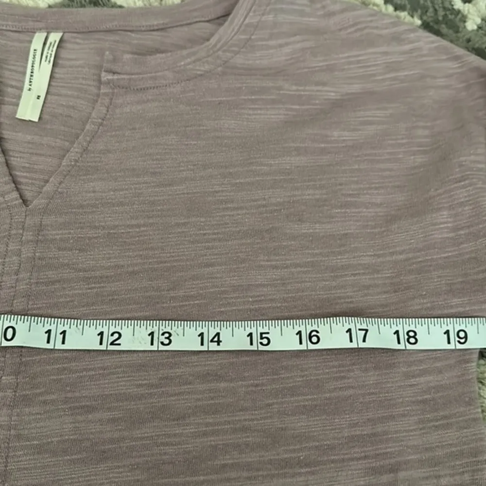 Anthropologie lavender split neck short sleeves‎ top size XS - Image 9