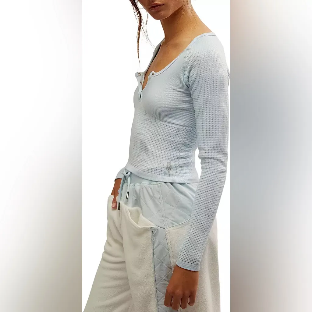 NWT FP Movement Bail Out Long Sleeve Layer In Arctic Snow Blue Size undefined - Image 3