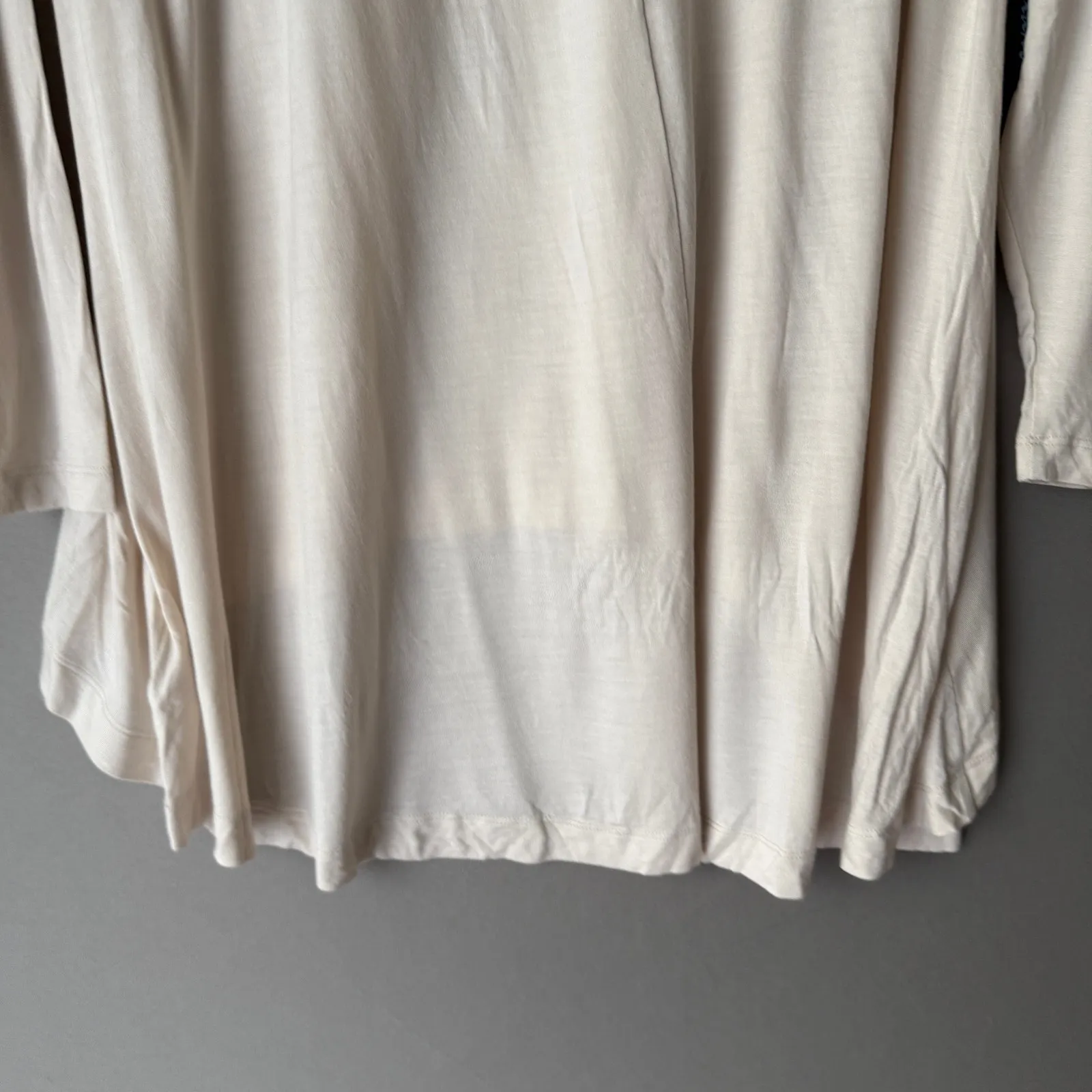 Guess by Marciano sz‎ XS cream oversized tunic top blouse NWT - Image 2