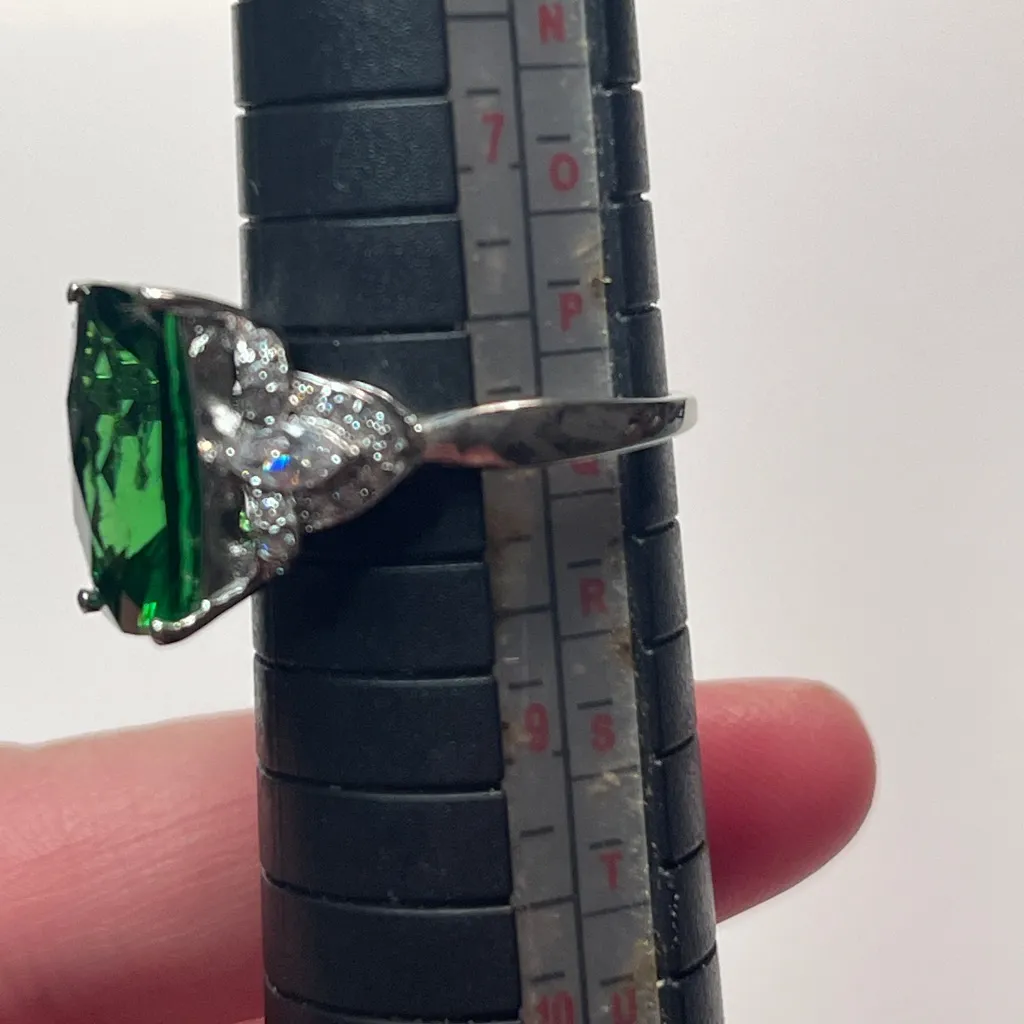 STAUER STERLING SILVER CZ RING HIGHLY FACETED GREEN CENTER STONE LIKE NEW size 8 - Image 10