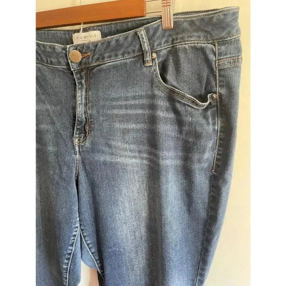 Women's Lane Bryant Jeans Size 24R Blue Mid Rise Super Stretch Boot Cut EUC 0278 - Image 3