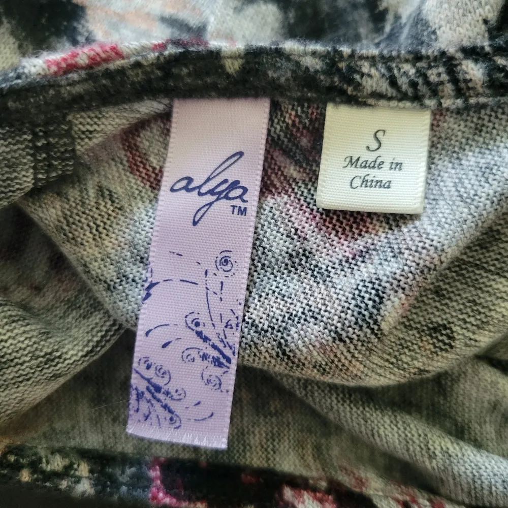 Francesca’s Collections Alya mock neck dress size small - Image 3