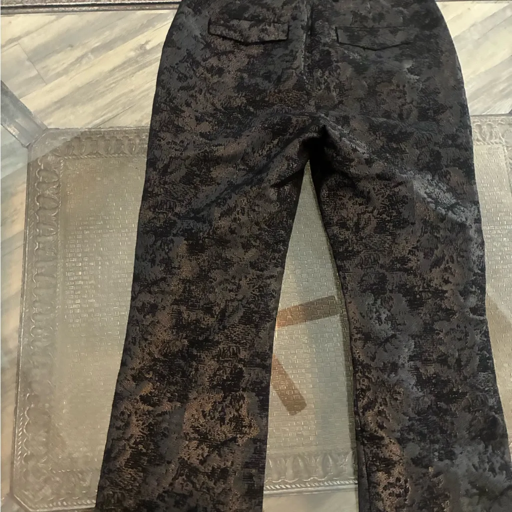 Rachel Zoe Silver & Black Dress Pants size 2 fits like a 0. - Image 2