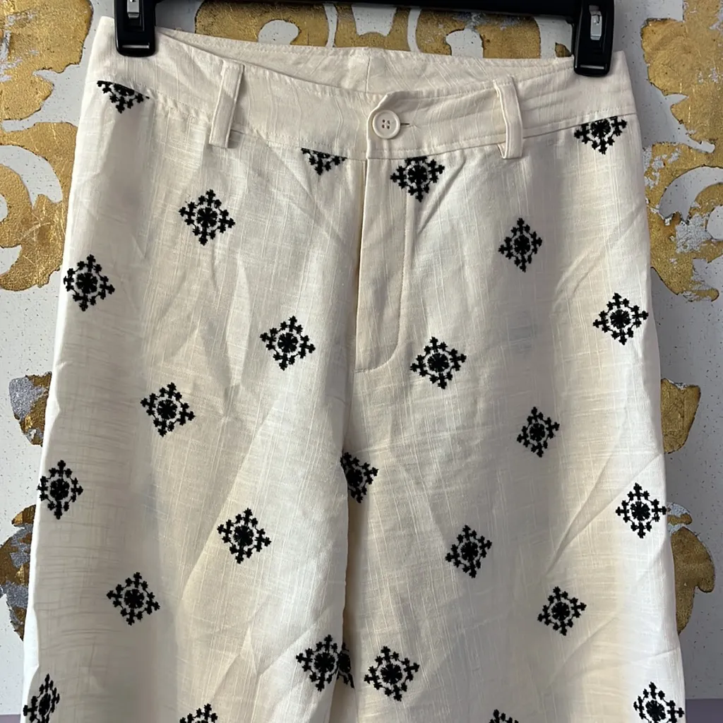 Elie. By Elie Tahari Size 6 Linen Blend Ivory & Black Embroidered Wide Leg Pants - Image 4