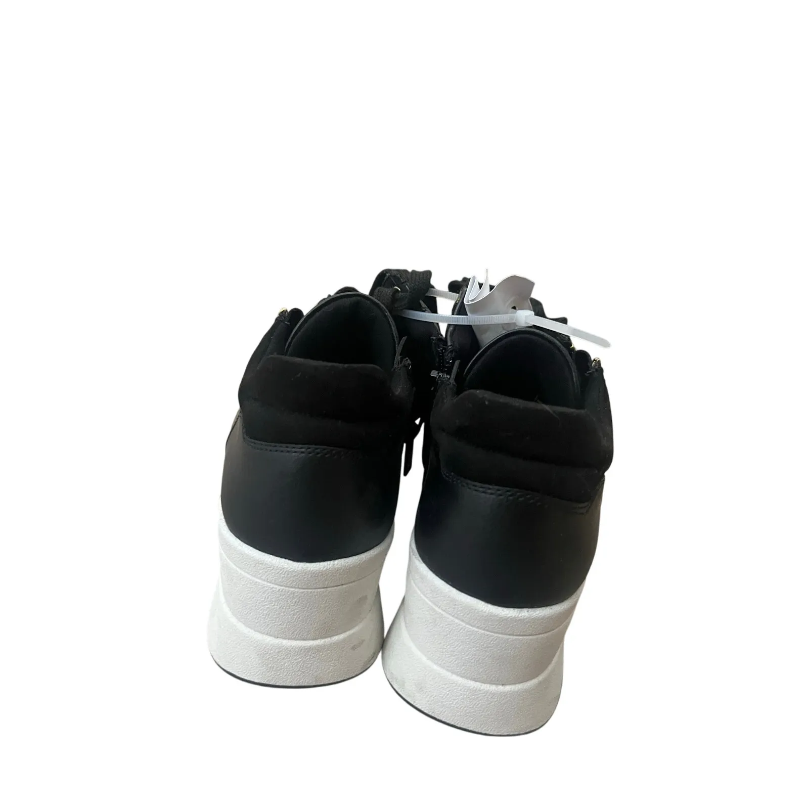 Aldo Women Shoes High Top Black
Lace Up Sneaker
Size 8.5 US - Image 3