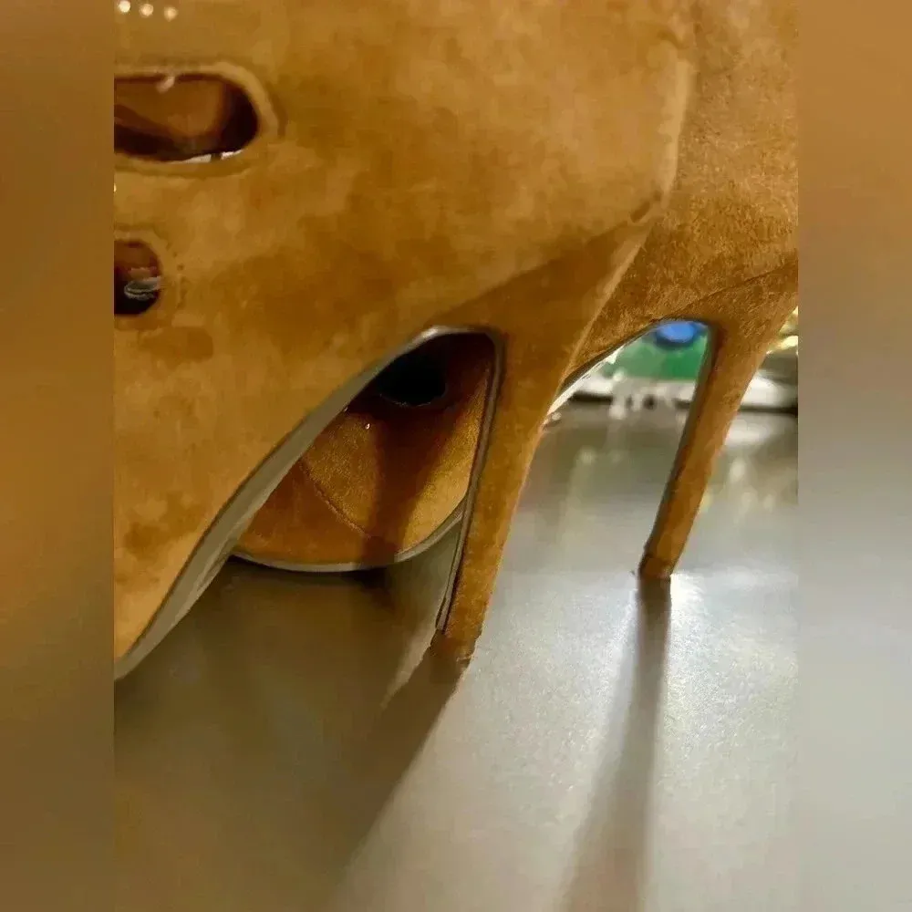 Women high‎ heel shoes Tan Size 6.5 - Image 6