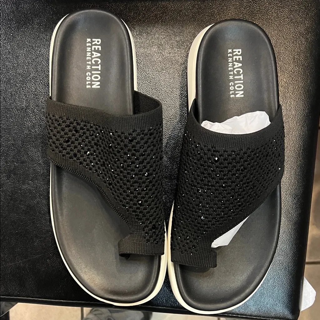 Kenneth Cole Reaction Black Perforated Slides - Image 2