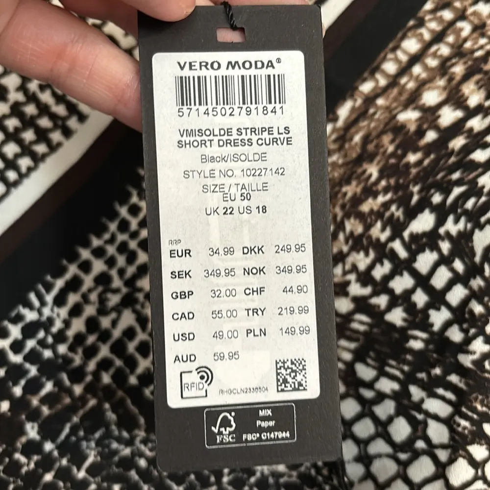 NWT Vero Moda Open Back Snake Print Dress - Image 2