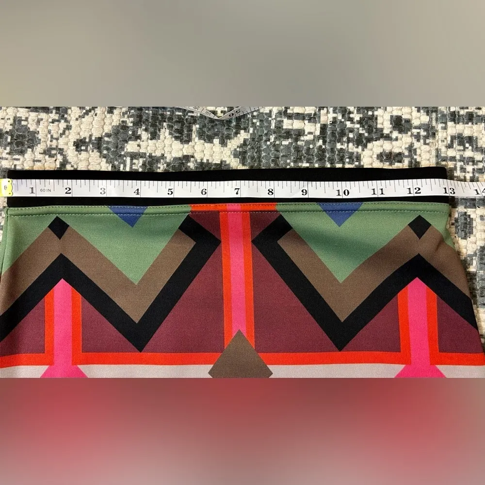 Scuba Skirt Geometric Pattern Size Small - Image 9