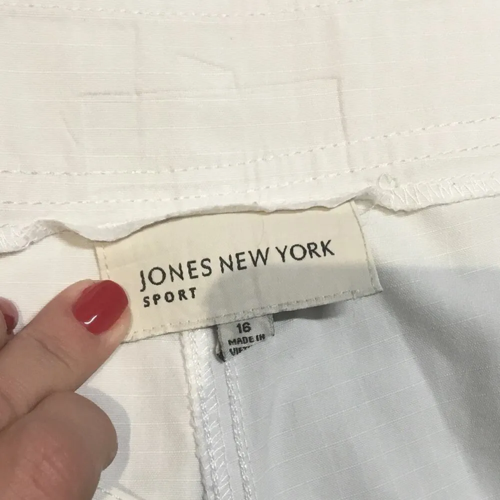 Jones New York  Sport Shorts - Image 3