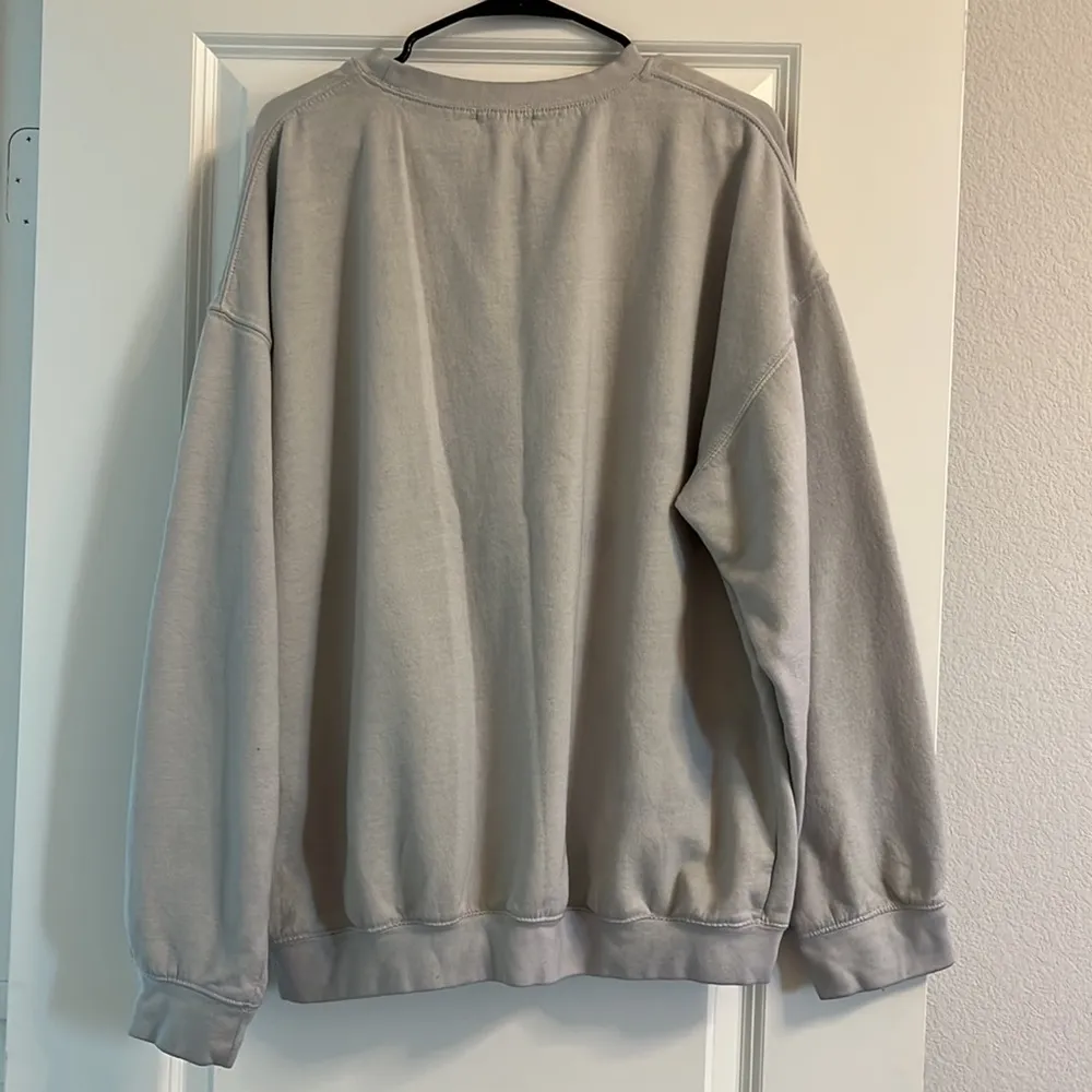 Pretty little thing Los Angeles crewneck - Image 3