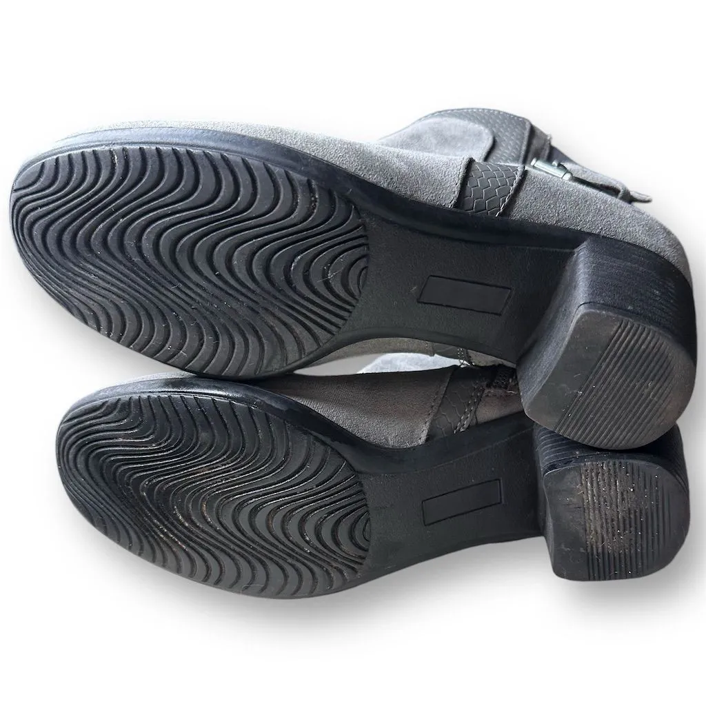 Croft &‎ Barrow with Ortholite Ecco Women's Gray Ankle Faux Suede Booties Sz 6 M - Image 9