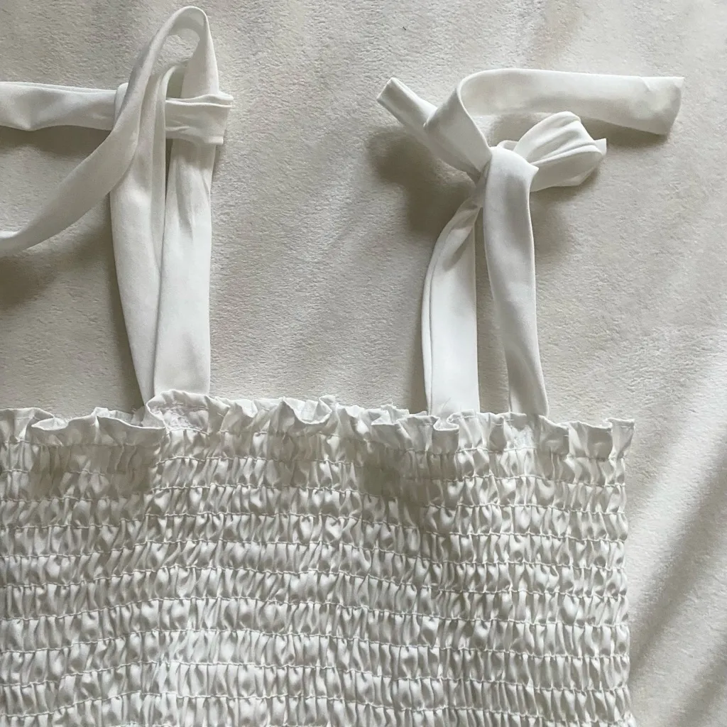 White ruched Smocked bows tank Top - Image 2