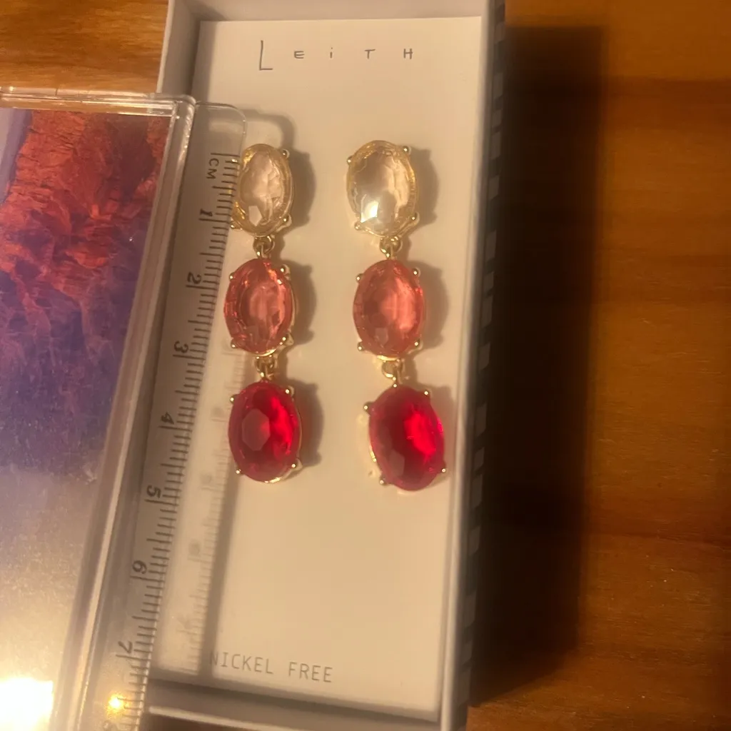 Leith Gold tone  Earrings with Pink and Red Stones - Image 3