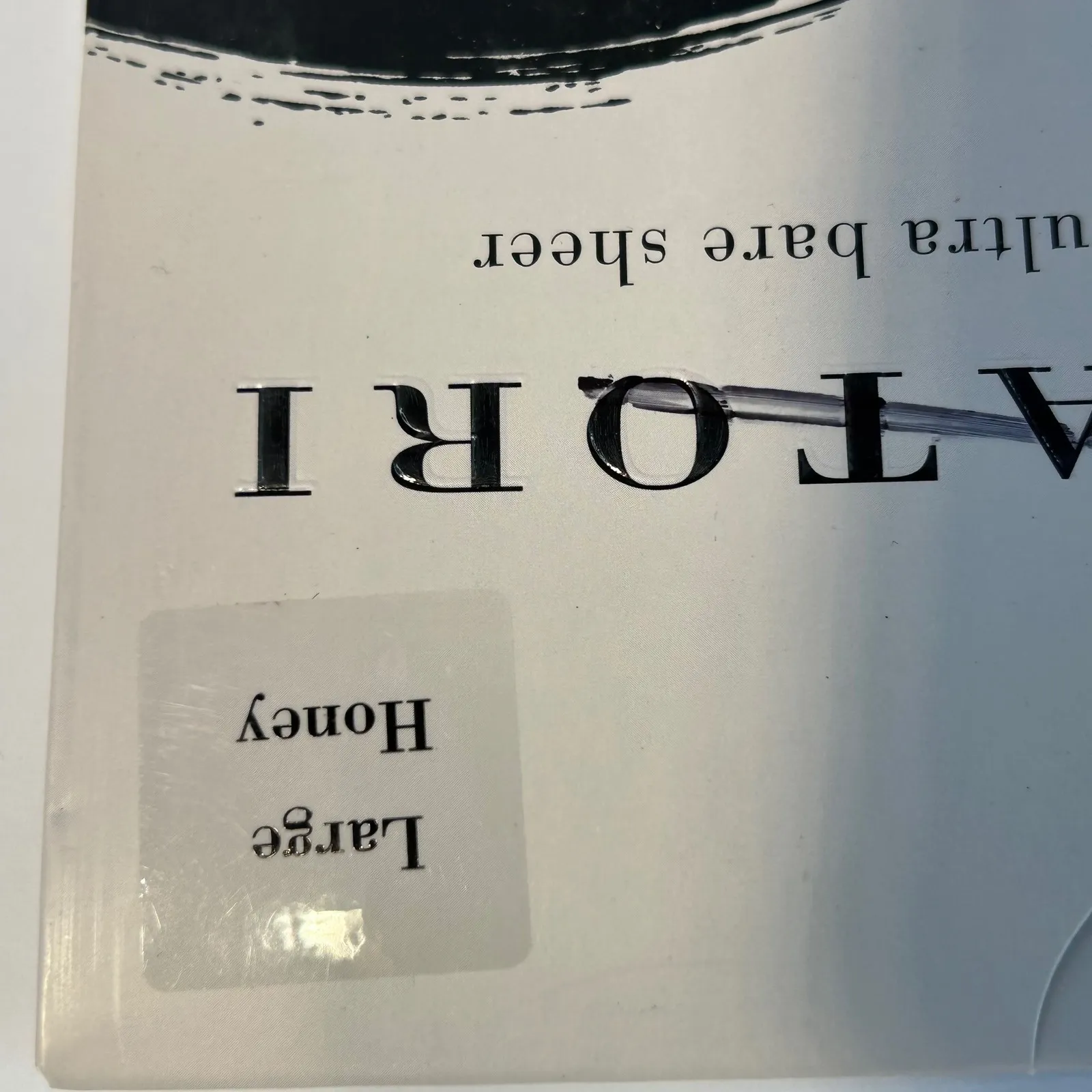 Natori Ultra Bare Sheer Pantyhose Honey Color Large 8 Denier Sheer Toe - Image 3