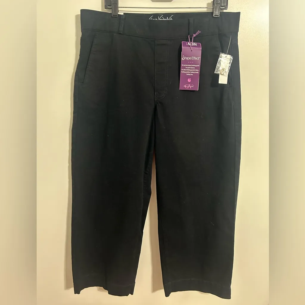 Gloria Vanderbilt black jean pants with a shape effect. Size 14. New with tag. - Image 3