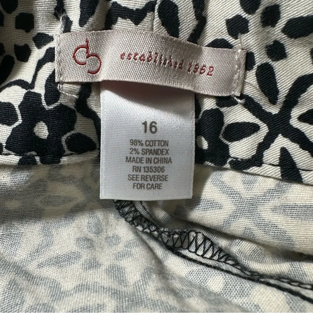 Maurices CB Established 1962 Black and Cream Geometric Cotton Shorts‎ - 16 - Image 5