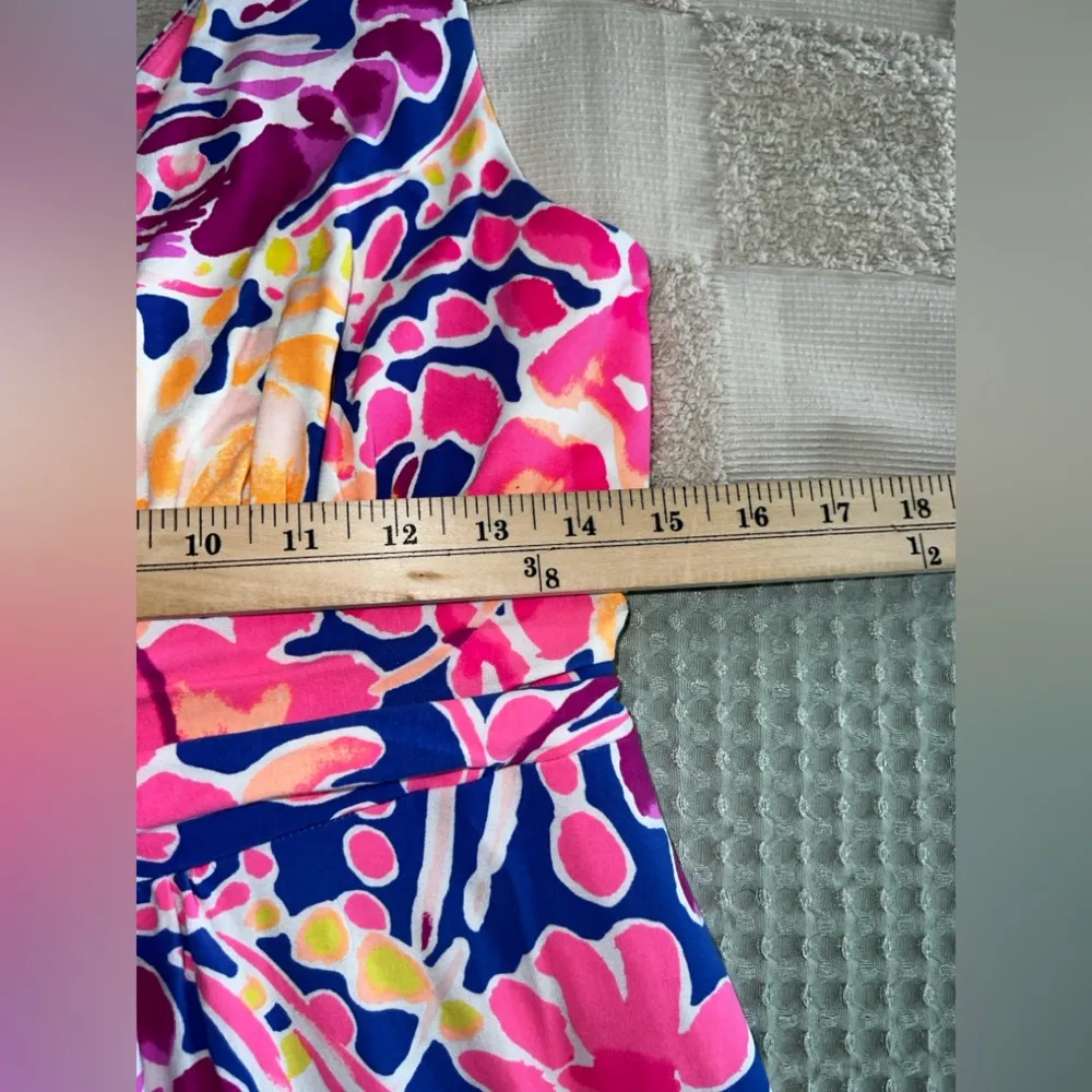 Lilly Pulitzer-Sloane Midi Dress Catch and Release
Size Large - Image 2