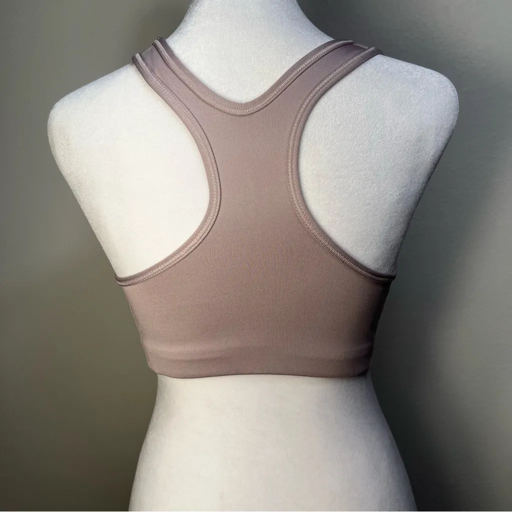 Nike Women's DRI-FIT tan Sports Bra size smalls support top - Image 5