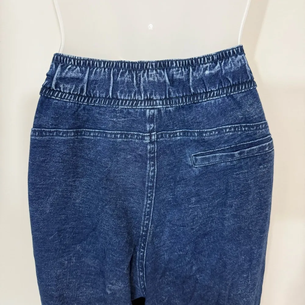 Hollister Distress Jogger Pants in Size Medium - Image 2