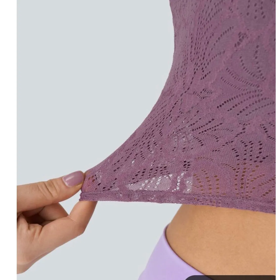 Brand New Halara Women's Small Low Support Lace Overlay Cropped Yoga Sports Bra - Image 3